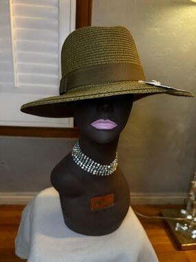 Classic Wide-Brim Straw Fedora Hat - Olive